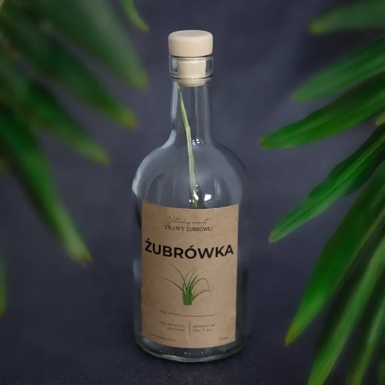Butelka z trawą żubrową do zalania na prezent Bimberek