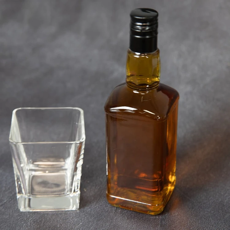 ozdobna Butelka Daniels 500ml na wisky brandy burbon Bimberek