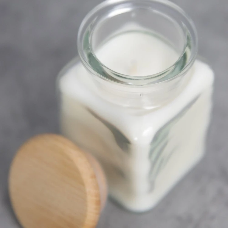Sloik 150ml na swiece z drewniana pokrywa bimberek