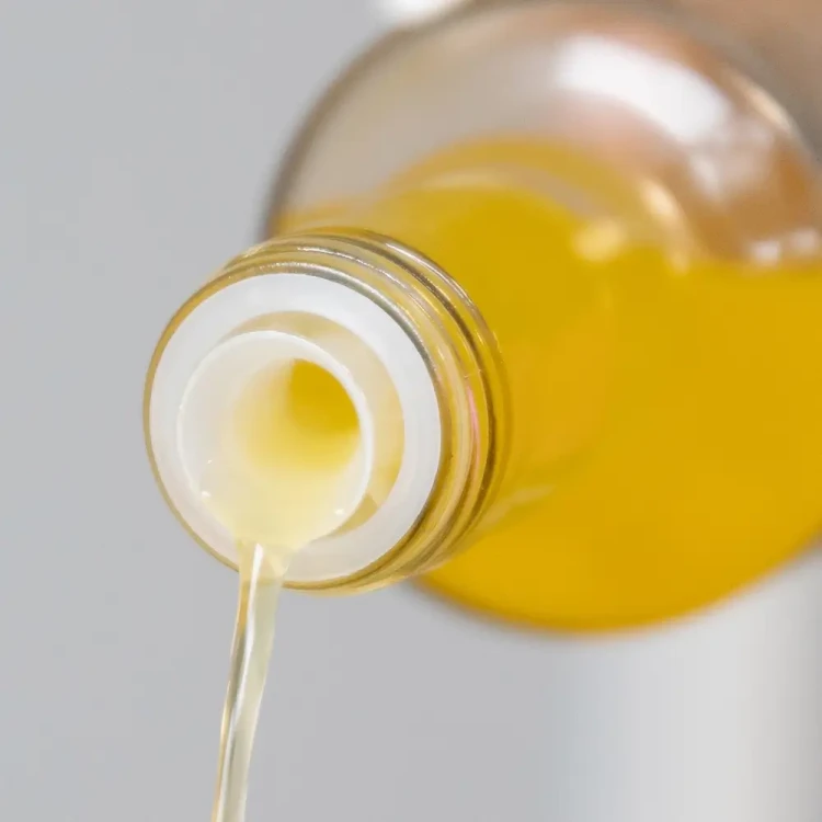 Bezbarwna butelka na oliwe olej Dorica 500ml Bimberek lejek