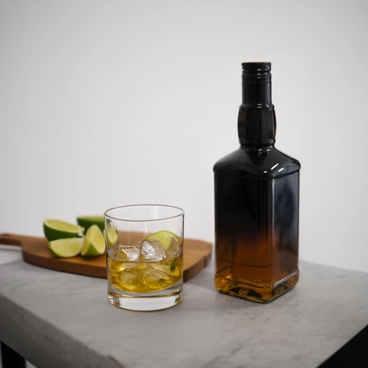 szklana Malowana butelka Daniels ombre gradient Daniels 500ml Bimberek